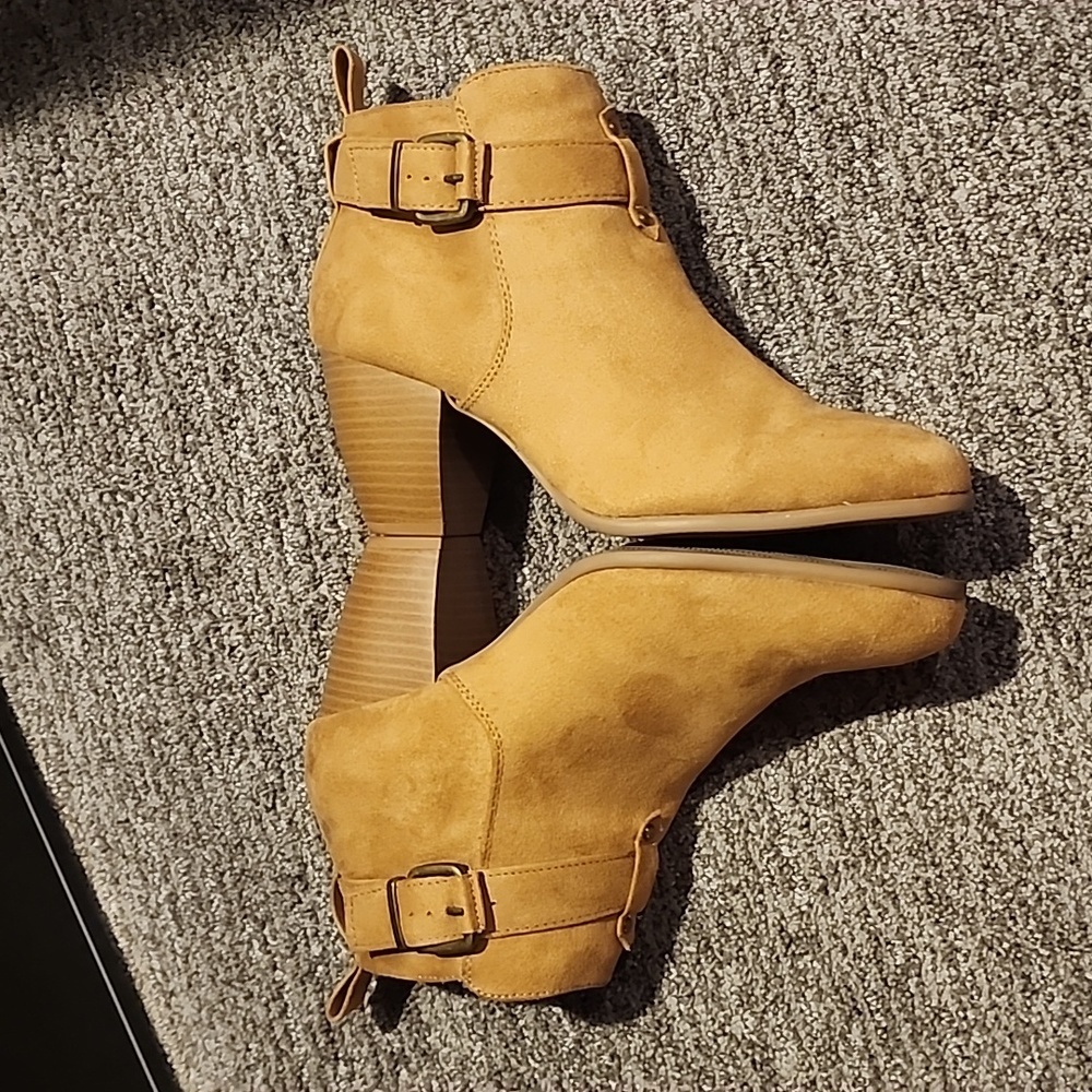 Qupid Zillion Style Booties Color Camel And Stret… - image 8